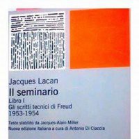 Che cosa fa uno psicanalista? Jacques Lacan interroga Sigmund Freud.