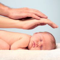Tocco, contatto e baby massage - Incontri per genitori e bambini (0 a 9 mesi)