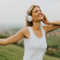Il corpo ascolta: la musica che cura