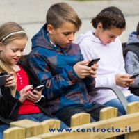 Genitori e figli adottivi nell'era dei social network