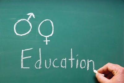 Il "no-sense" dell'ideologia Gender e l'educazione sessuale a scuola