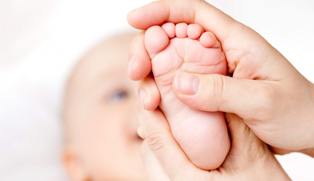 Il massaggio neonatale nella relazione madre bambino