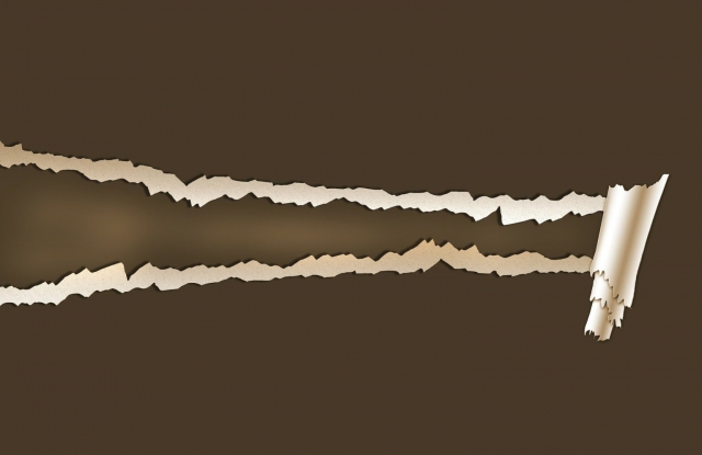 Strappare lungo i bordi come metafora dell’adolescenza