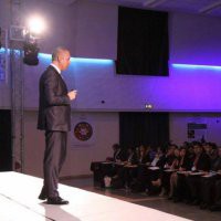 La Programmazione Neuro Linguistica (PNL) nelle professioni sanitarie; comunicazione efficace e competenze trasversali