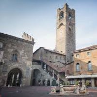 Passeggiata per la mente. Breve itinerario in Bergamo Alta...